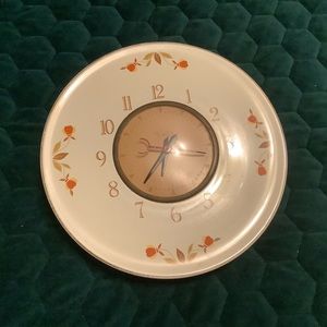 HALLS JEWEL T AUTUMN LEAF ELECTRIC CLOCK VERY RARE